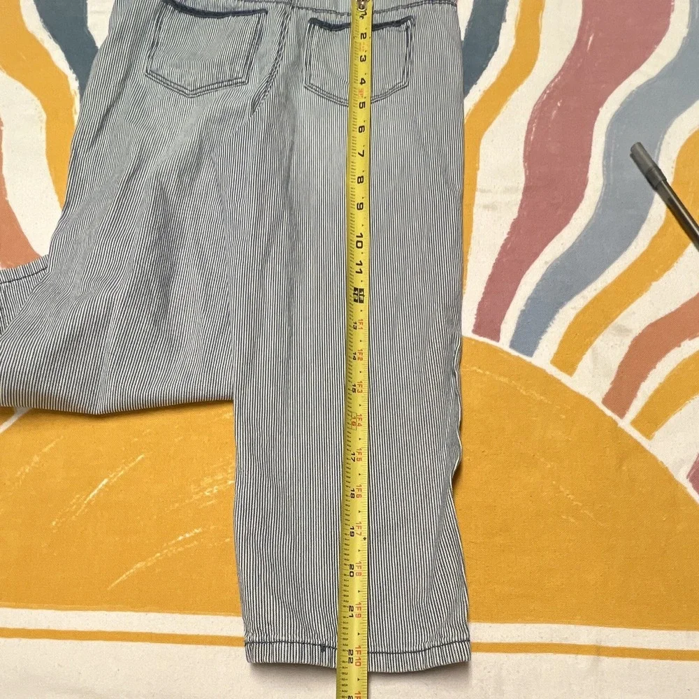 OshKosh B'gosh Girls 2T Blue/White Striped Denim Overalls One-Piece 40.1